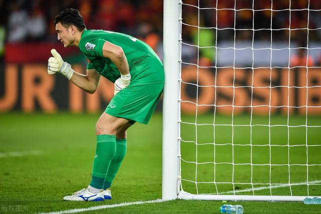 欧冠-奥巴进球 旧将送红点 切尔西2-0双杀AC米兰